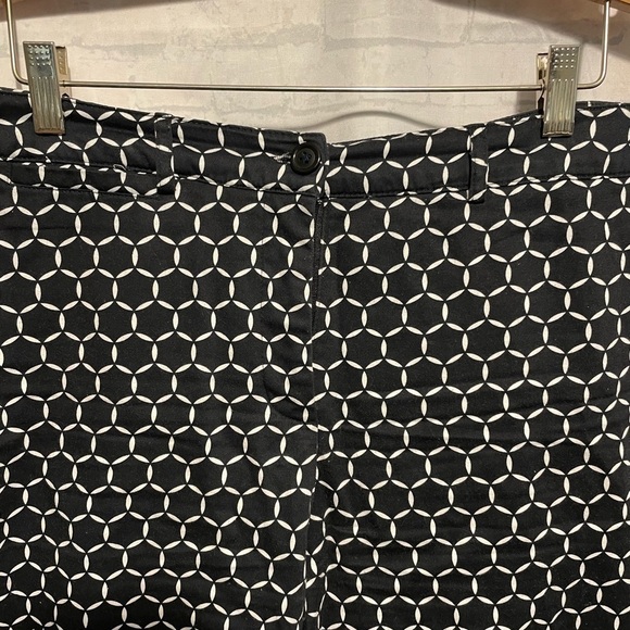 Counterparts Size 12 Cropped Pants. Cotten Polyester mix. Preowned, sold as is. - Picture 9 of 11